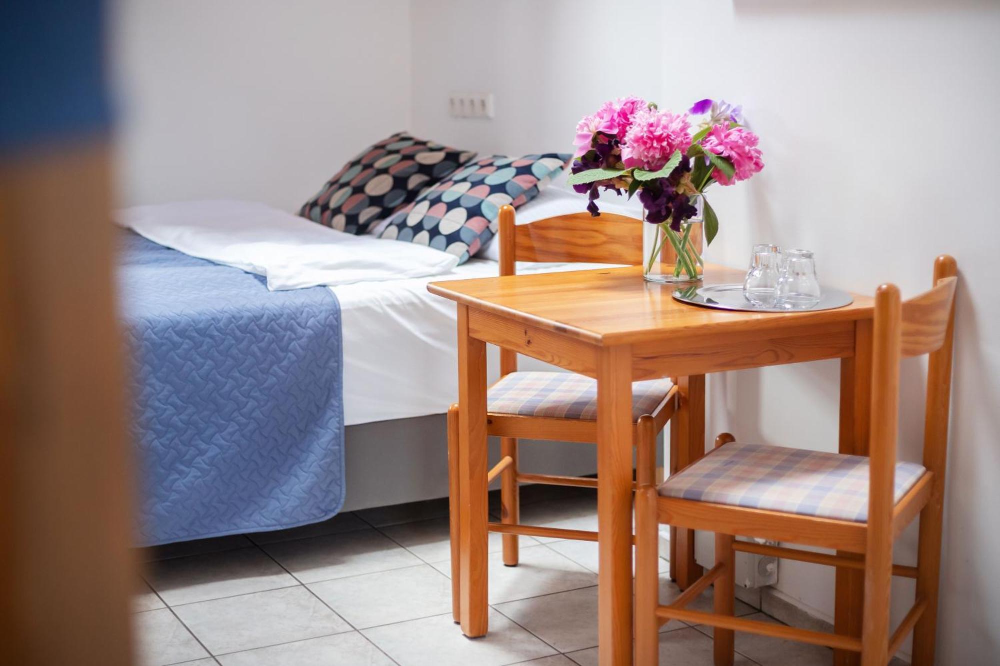House Of Sun Bed & Breakfast วิลนีอุส ภายนอก รูปภาพ