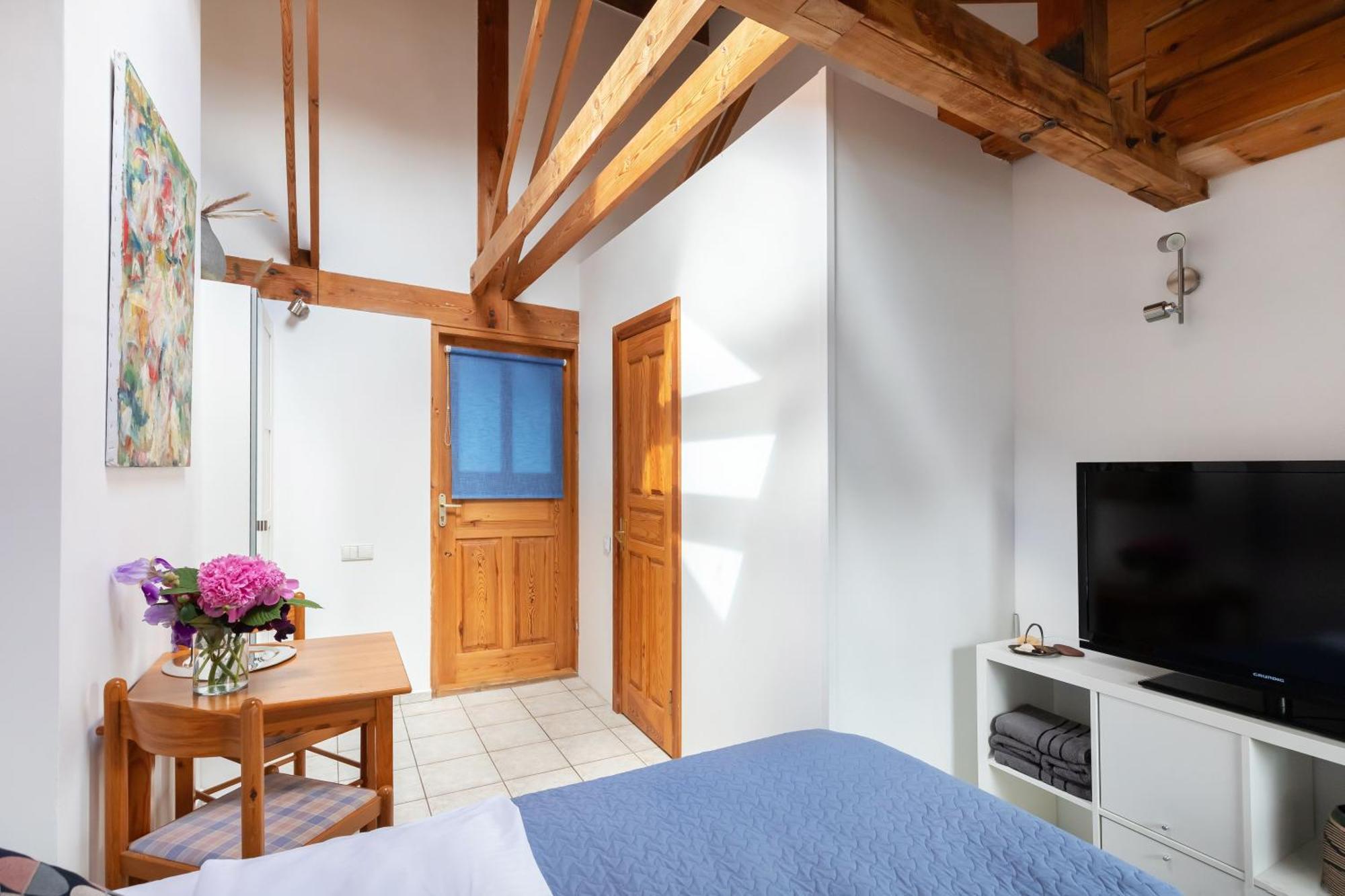 House Of Sun Bed & Breakfast วิลนีอุส ภายนอก รูปภาพ