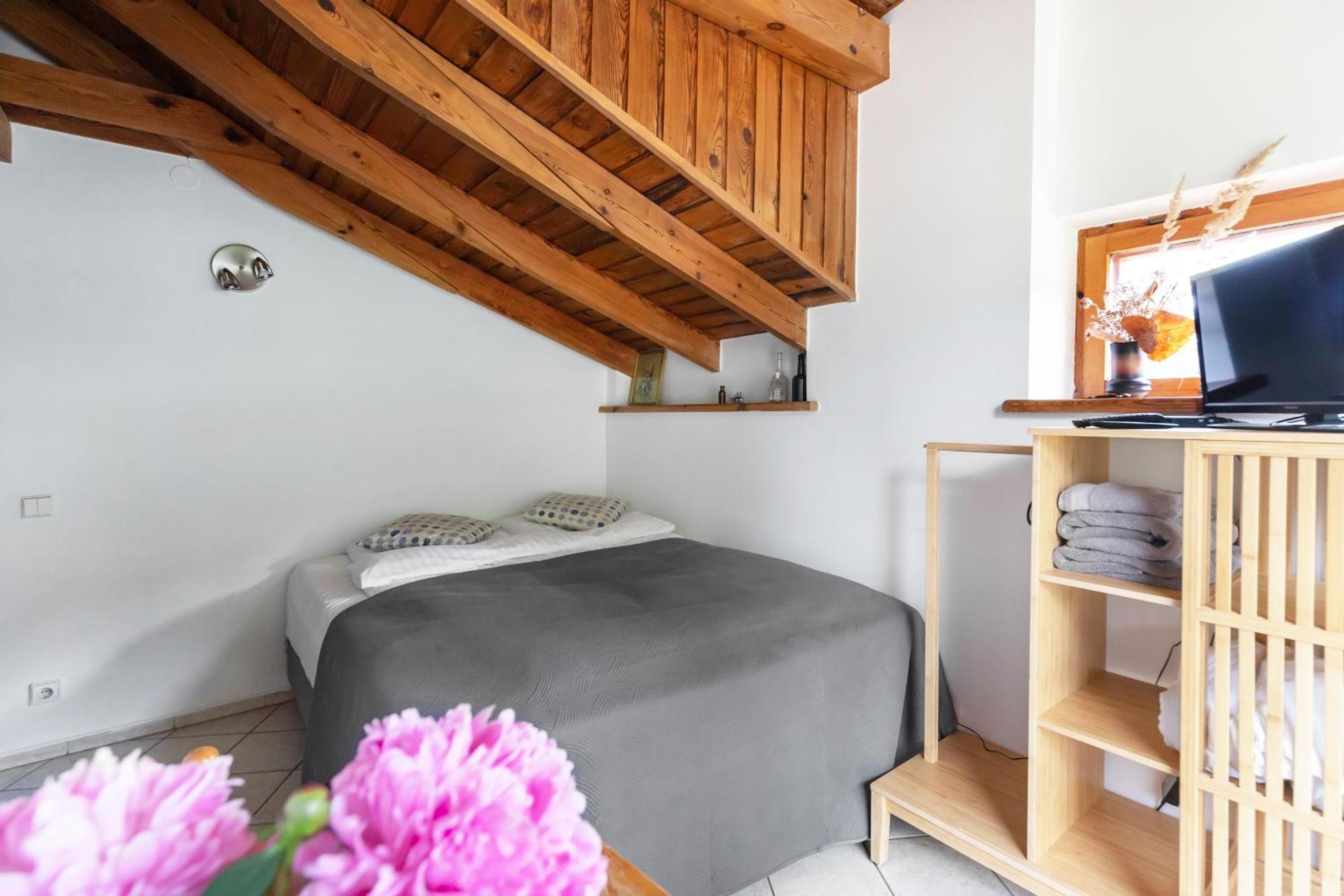 House Of Sun Bed & Breakfast วิลนีอุส ภายนอก รูปภาพ