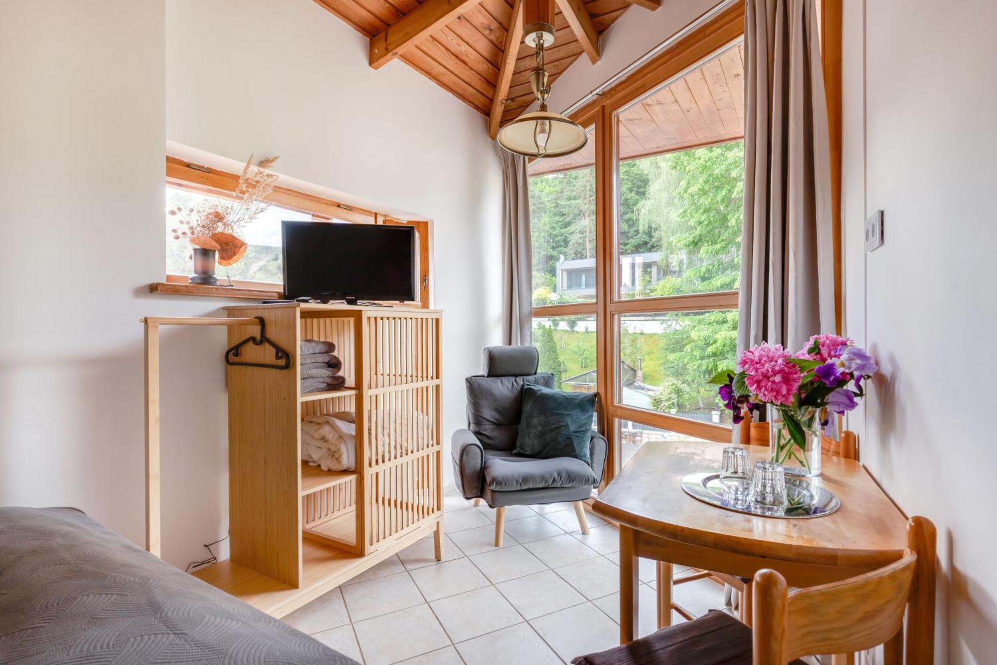 House Of Sun Bed & Breakfast วิลนีอุส ภายนอก รูปภาพ